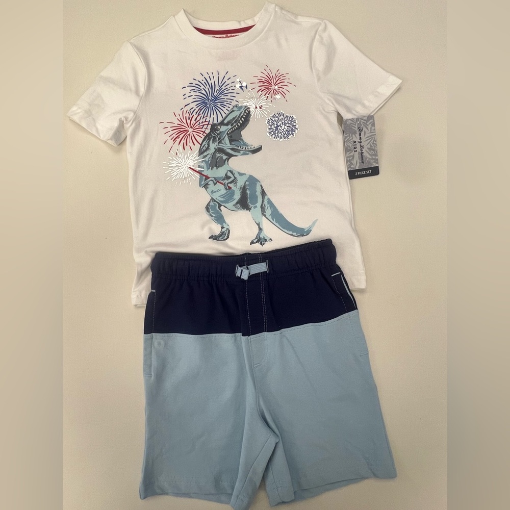 NWT - Tommy Bahama matching set - boys size 5/6 - white & blue